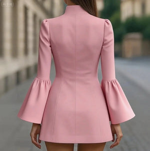 Robe tailleur cintrée unie col montant manches évasées Le Tempérament - GUAPPAA