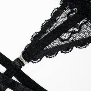 Lingerie en dentelle ensemble porte-jarretelles noir sexy La Bégude - GUAPPAA