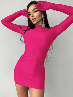 Petite robe noire sexy moulante avec gants intégrés Shatta Party - GUAPPAA