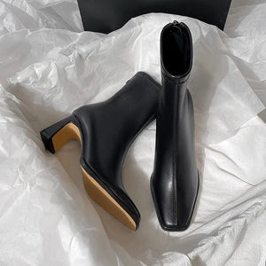 Présentation des bottines L’Allure d’Hiver en blanc, marron et noir du 35 au 40