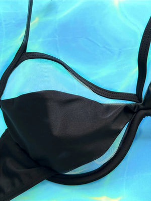 Détail du haut rembourré du bikini Nerja