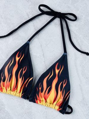 Vue de profil du bikini string Alicante