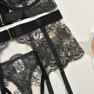 Ensemble de lingerie dentelle cinq pièces sexy Un Regard - GUAPPAA