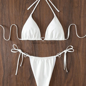Bikini Cala Rosada rose vu porté avec silhouette deux pièces pour plage Guappaa