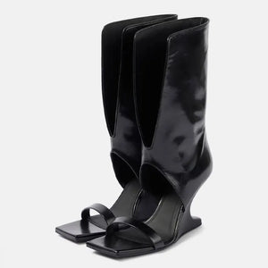 Bottes La Riviera noires à bout ouvert avec talon carré dans l’univers Guappaa