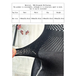 Robe de plage Le Voile Solaire taille unique portée sur un maillot non inclus