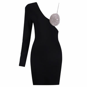 Robe cocktail asymétrique à strass une manche Coco - GUAPPAA
