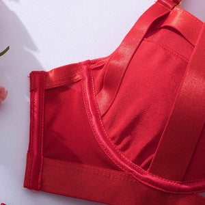 Ensemble lingerie sexy femme à bandes quatre pièces glamour L'Evidence - GUAPPAA