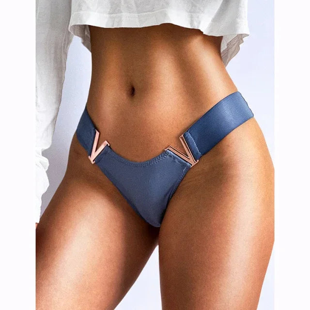 String tanga taille basse V doré bijou femme sexy - GUAPPAA
