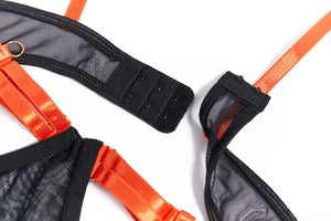 Ensemble lingerie luxe érotique à bandes cinq pièces ouvert sexy orange et noir Elle Diablo - GUAPPAA