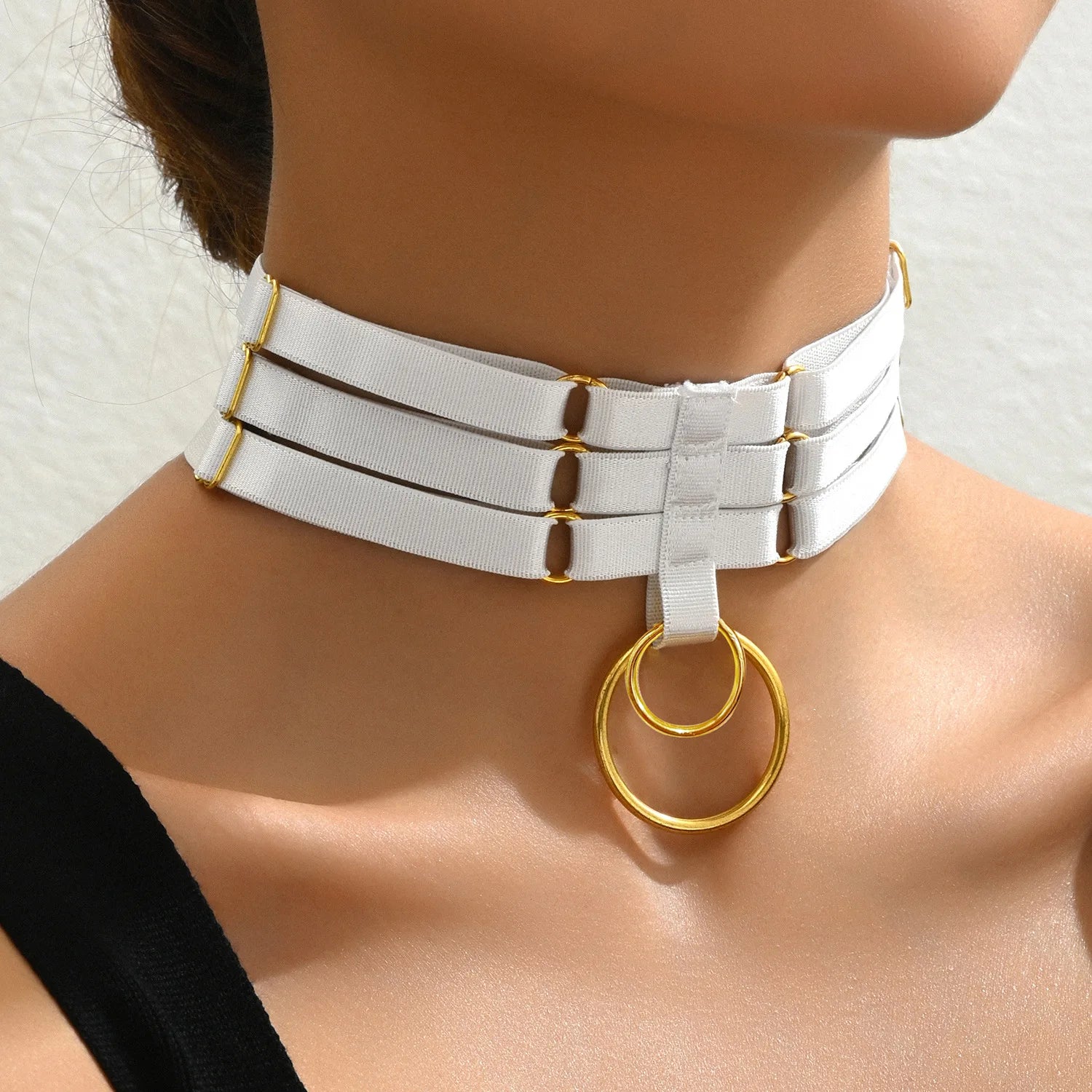 Collier trois rangées avec anneaux dorés réglable Hardbeat