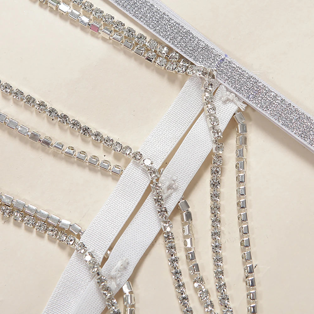 Ensemble sexy de lingerie trois pièces avec porte-jarretelles à strass Satisfaction - GUAPPAA