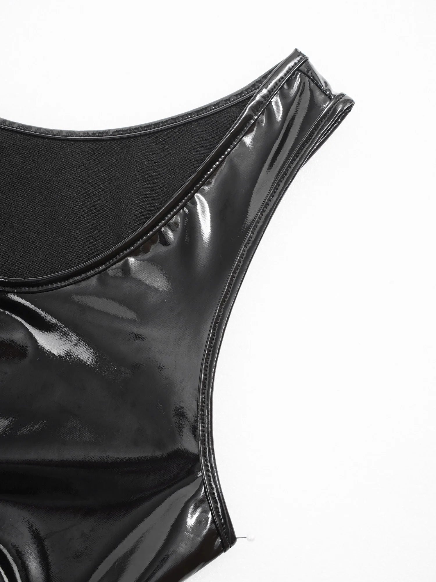 Haut femme crop-top simili latex à tirette verni détail bretelle - GUAPPAA