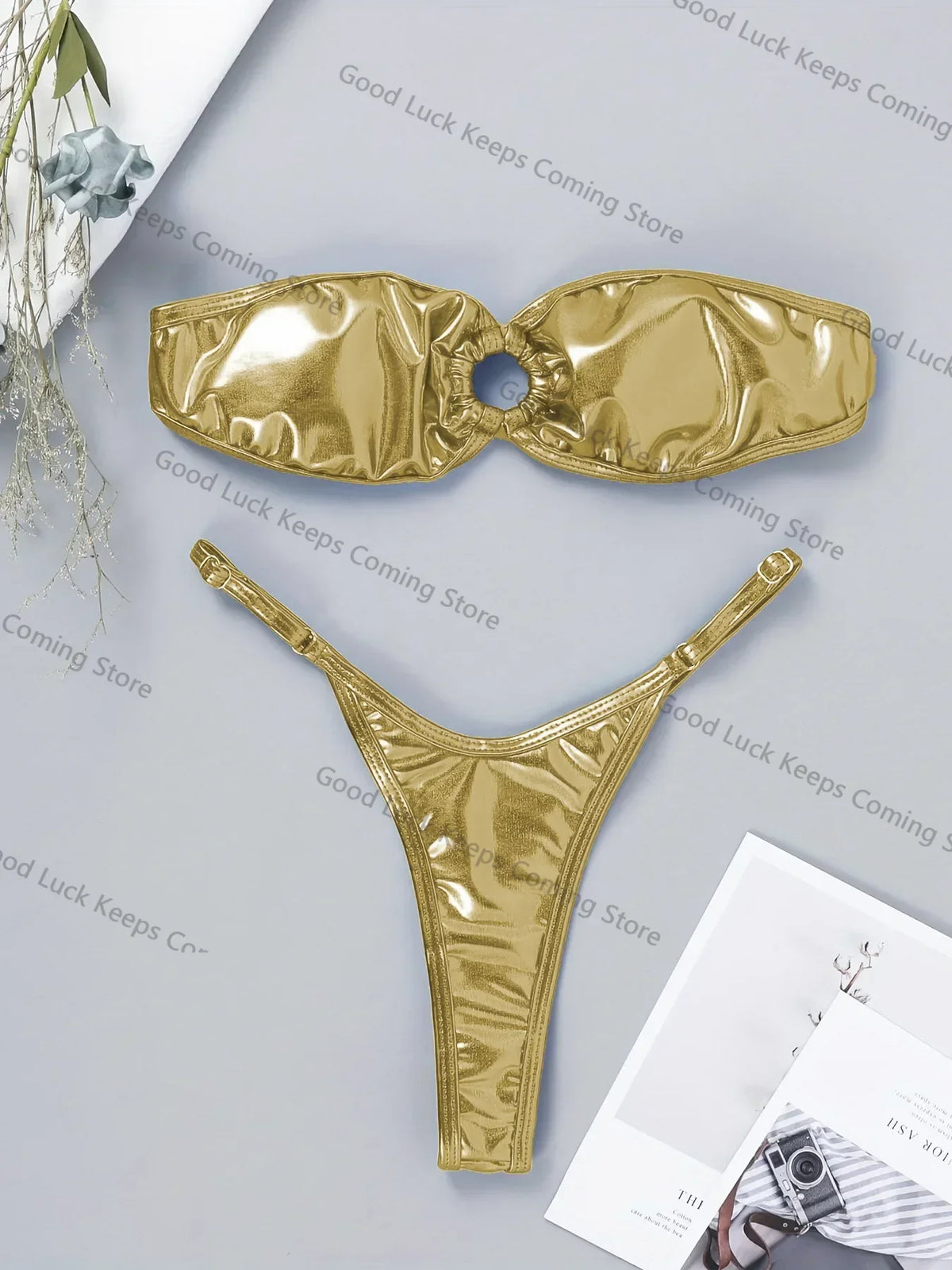 Bikini bandeau L’Éclat Croisé deux pièces avec anneaux métalliques et bas string, vue principale