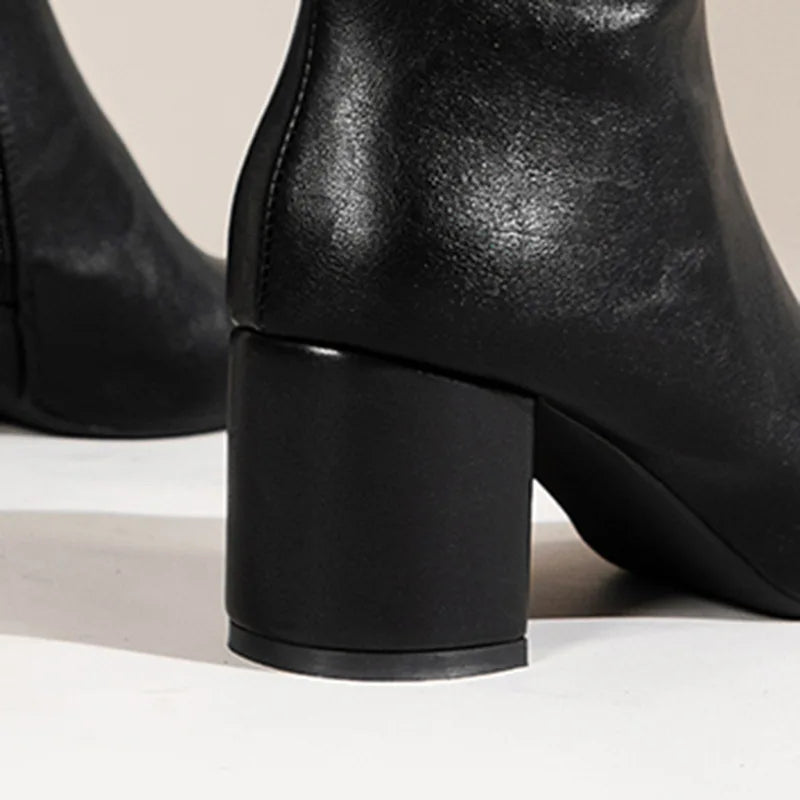 Bottines à talons femme vernies zippées à talon large bout rond pointu St-Eléonore - GUAPPAA