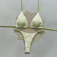 Détail du bas string taille basse du bikini femme L’Onde Azur en polyester