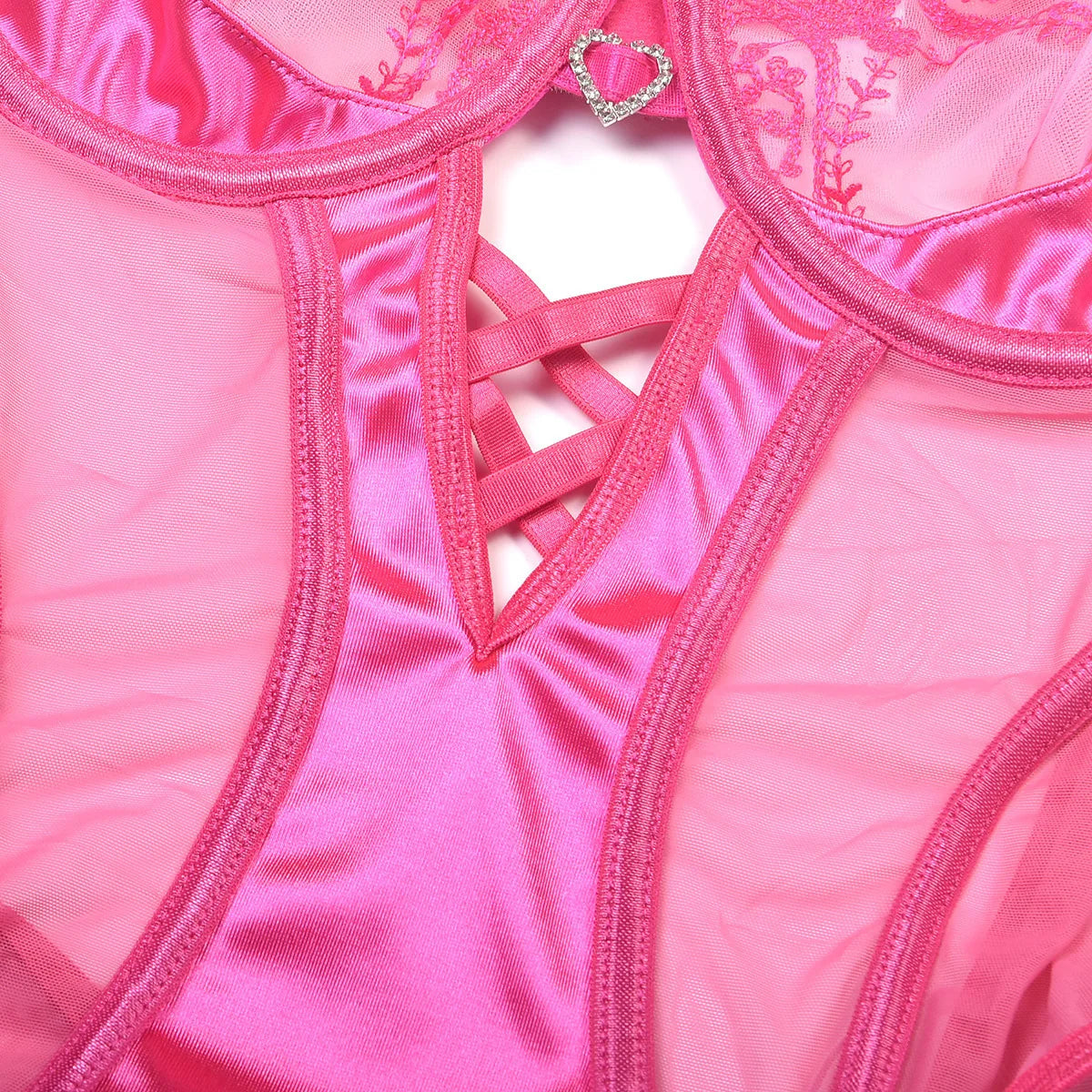 Détail textile du body lingerie La Rose Magnétique