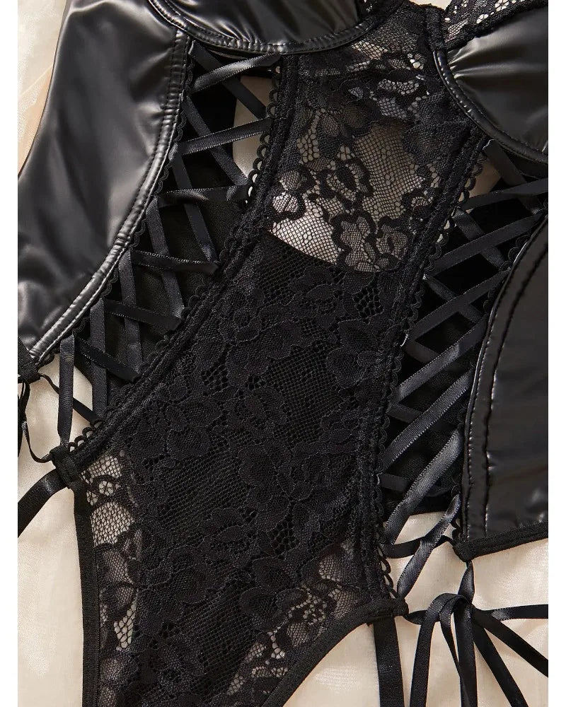 Body string dentelle et imitation cuir avec jarretières St-Jean - GUAPPAA