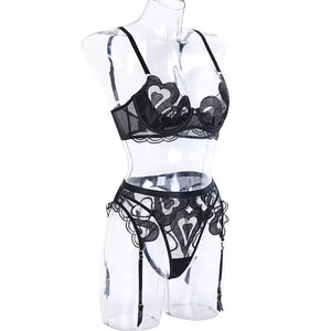 Dessous sexy en dentelle motif coeur ensemble trois pièces Supplice - GUAPPAA