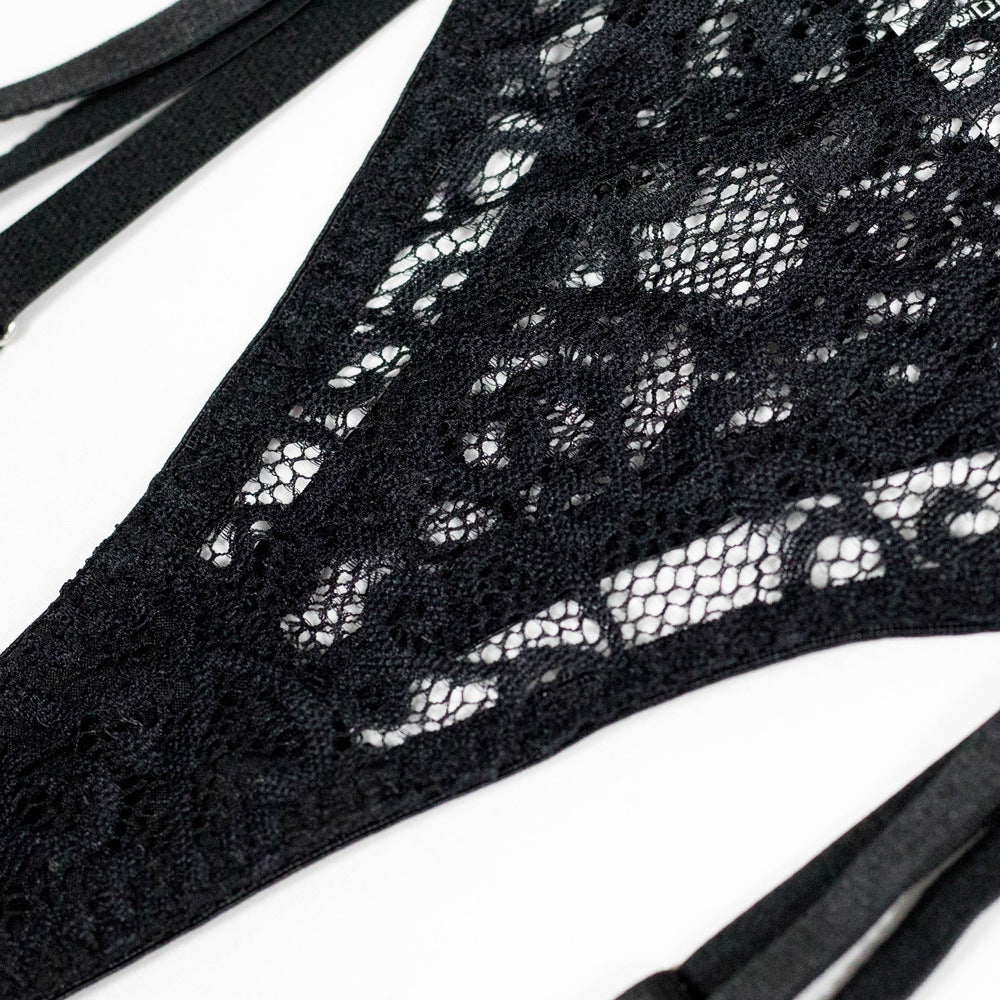 Lingerie en dentelle ensemble porte-jarretelles noir sexy La Bégude - GUAPPAA