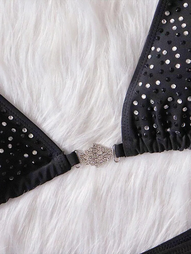 Maillot de bain échancré à strass et chaînes bijoux Le Monaco - GUAPPAA