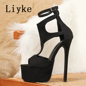 Sandales noires Le Vertige Noir disponibles du 35 au 42 pour femme