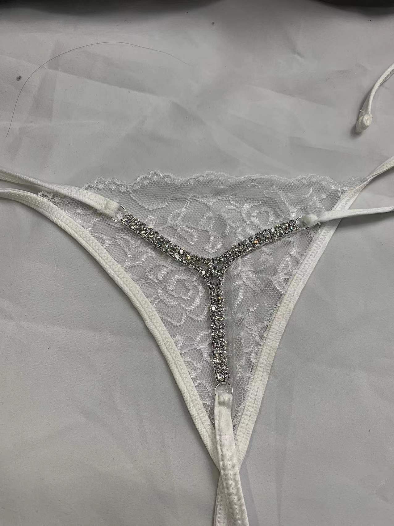 Micro string ficelle à strass sexy femme Locace - GUAPPAA