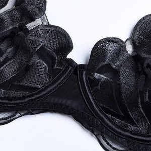 Dessous sexy en dentelle motif coeur ensemble trois pièces Supplice - GUAPPAA
