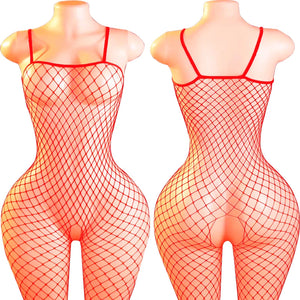 La Collection Obscure, vue portée d’une variante de lingerie noire en maille ajourée
