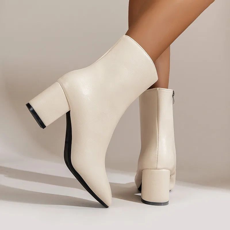 Bottines à talons femme vernies zippées à talon large bout rond pointu St-Eléonore - GUAPPAA