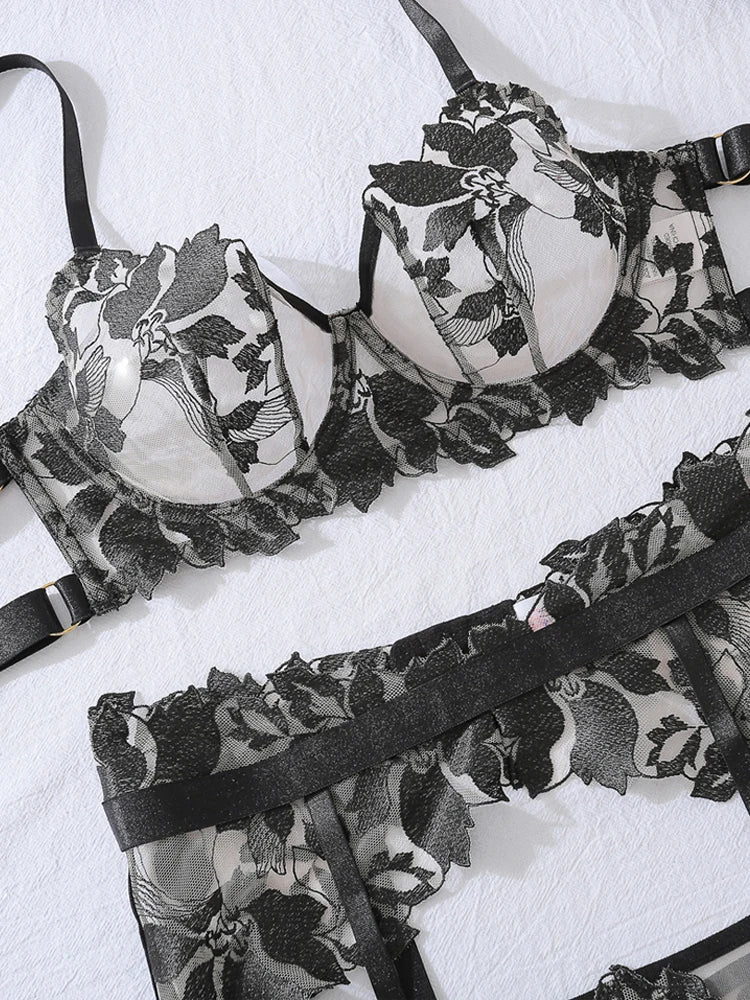 Bretelles réglables de l’ensemble lingerie Les Cinq Secrets