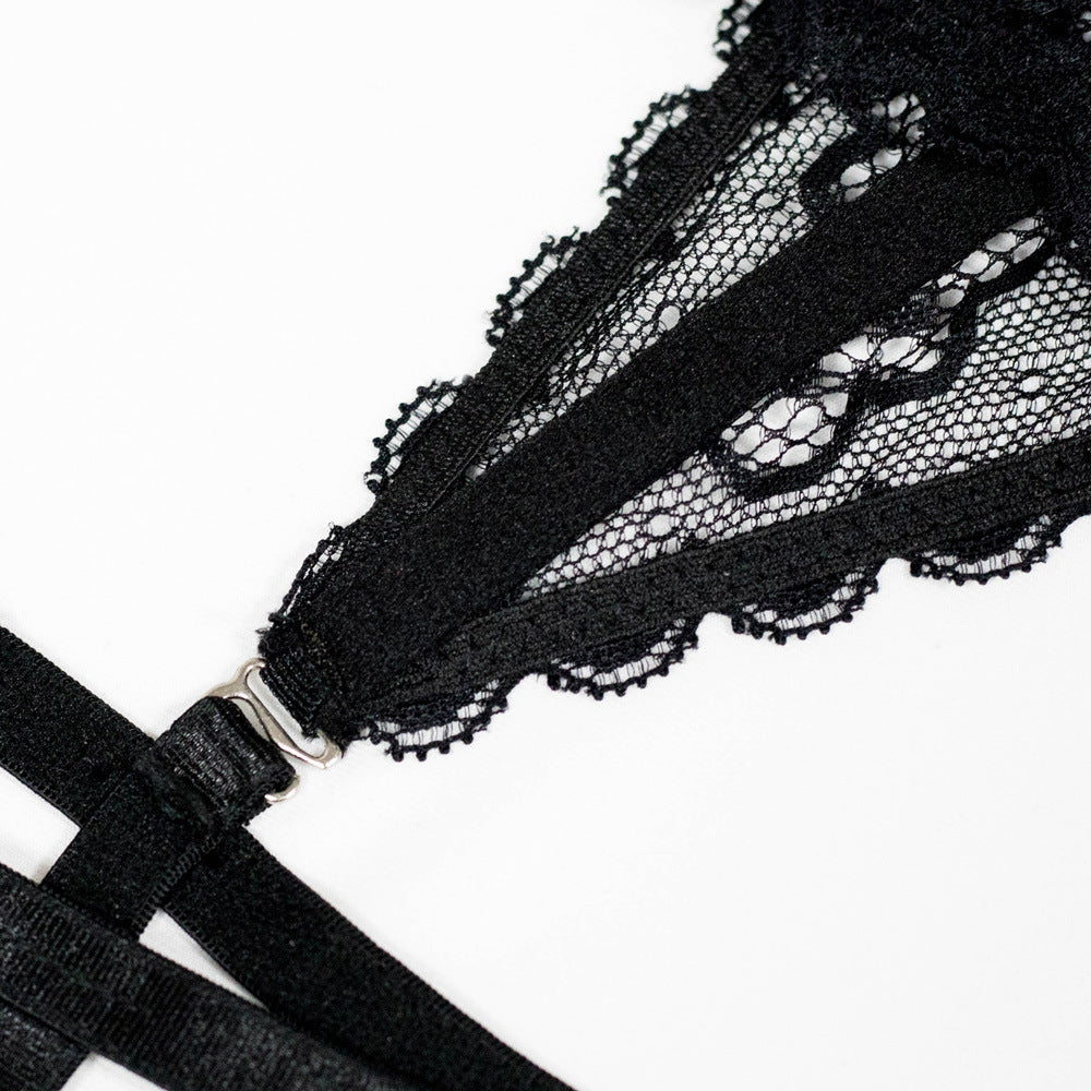 Lingerie en dentelle ensemble porte-jarretelles noir sexy La Bégude - GUAPPAA