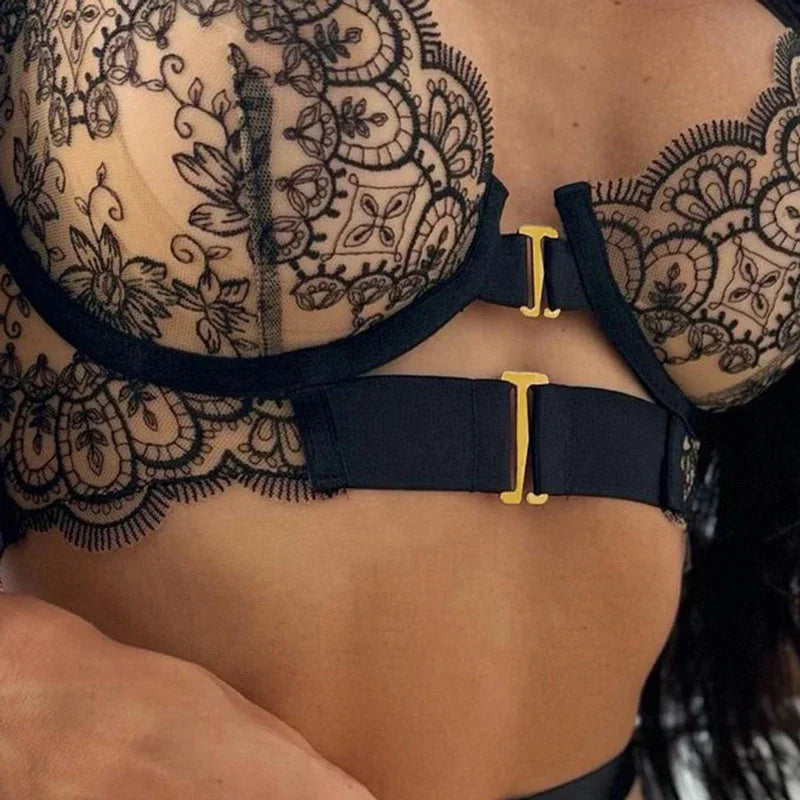 Ensemble de lingerie dentelle cinq pièces sexy Un Regard - GUAPPAA