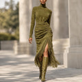 Robe mi-longue vert olive col roulé franges drapée La Bohémienne