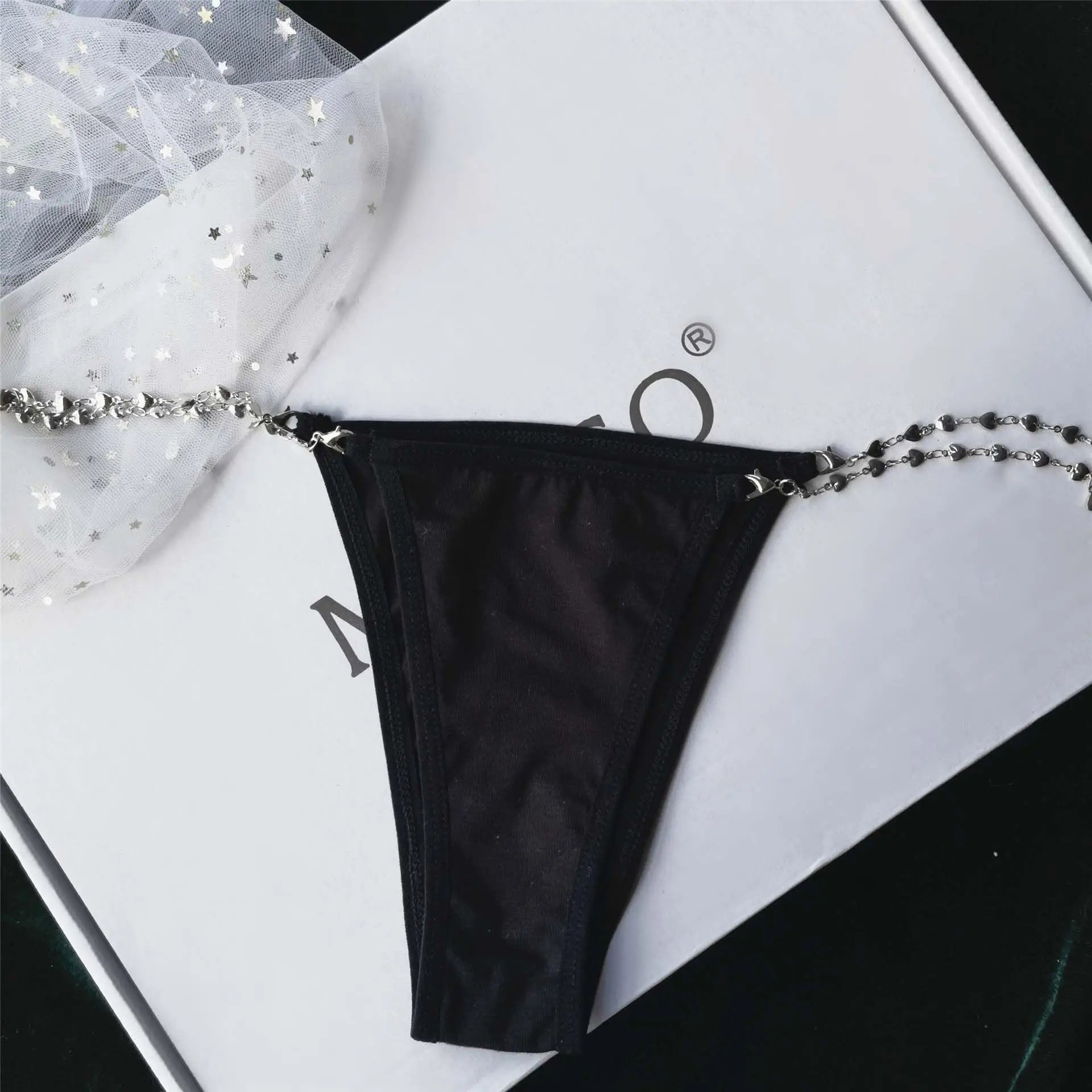 string taille basse à chaînes Dita - GUAPPAA