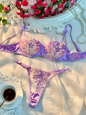 Ensemble lingerie La Veillée Pourpre en coloris noir