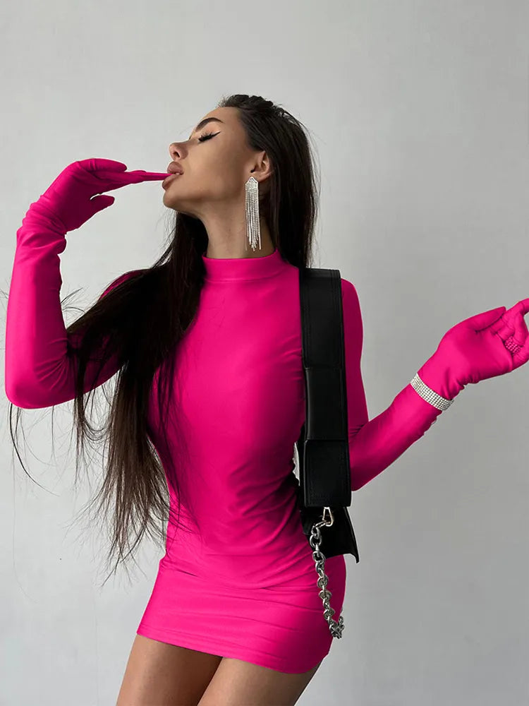 Petite robe noire sexy moulante avec gants intégrés Shatta Party - GUAPPAA