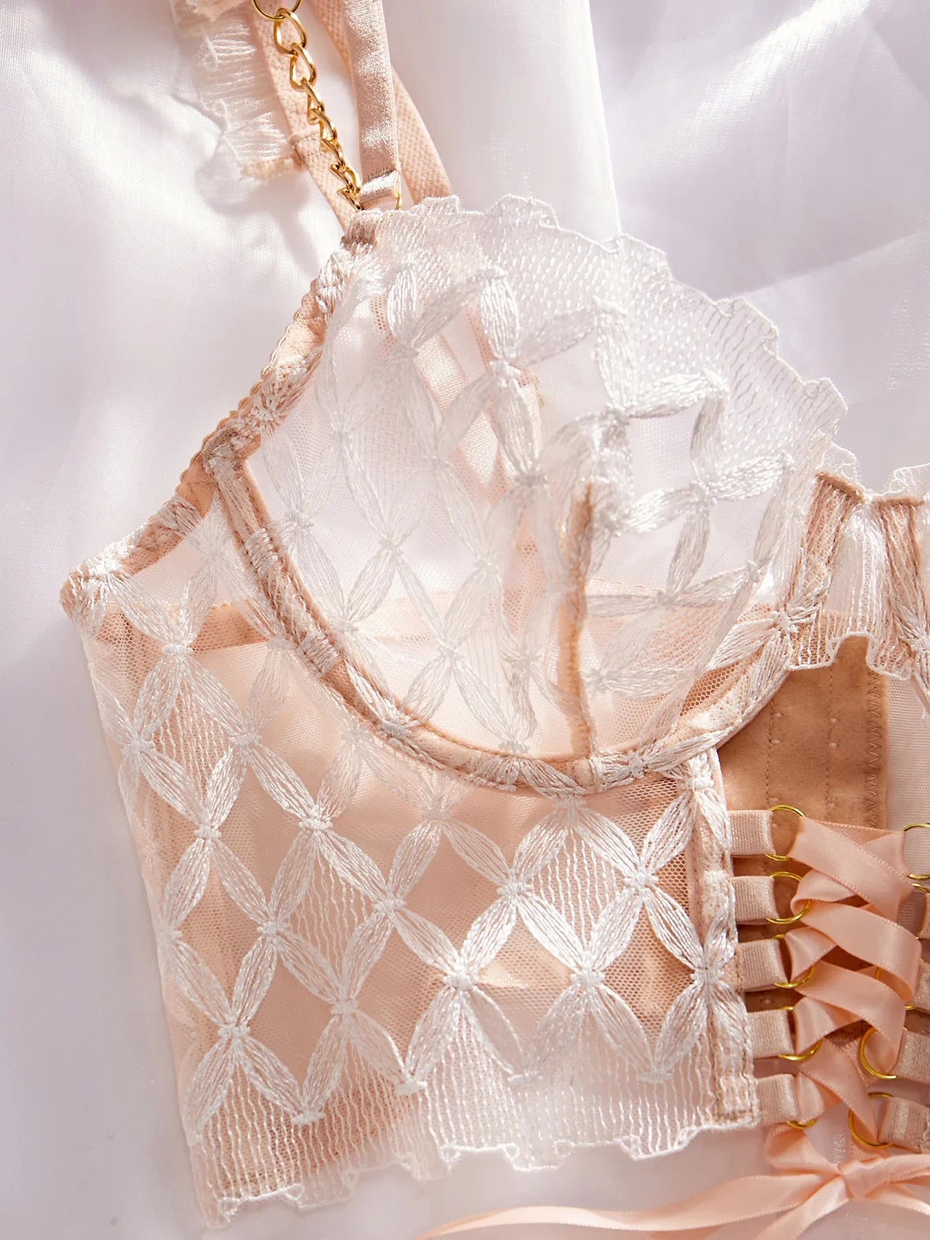 Ensemble sexy bustier lacé string porte-jarretelles frou-frou et jarretières Impérial - GUAPPAA