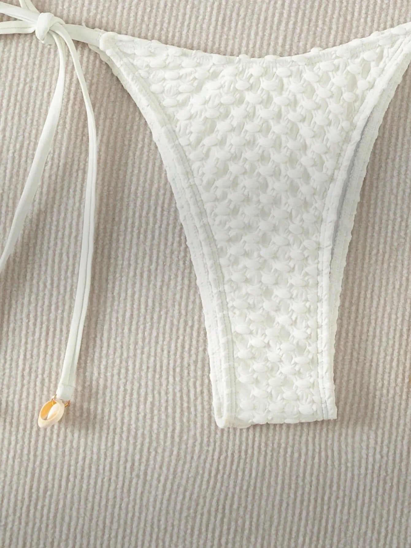 Bikini string ficelle tanga triangle push-up blanc noir Coquillage - GUAPPAA
