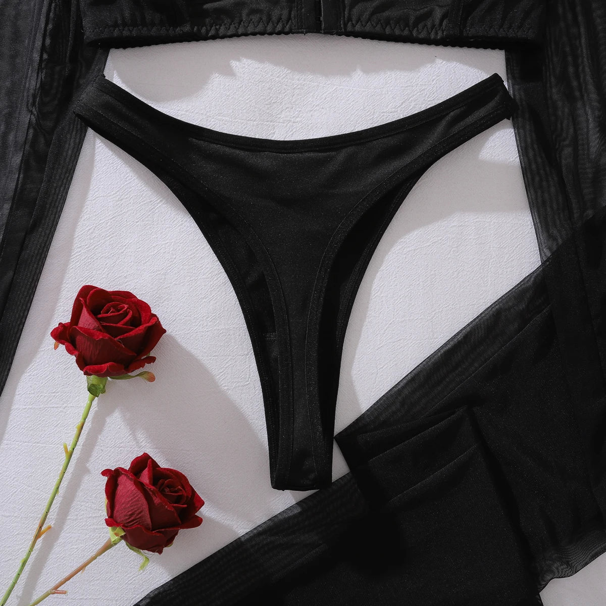 Lingerie sexy string bas noir haut manches longues transparent La Provocation - GUAPPAA