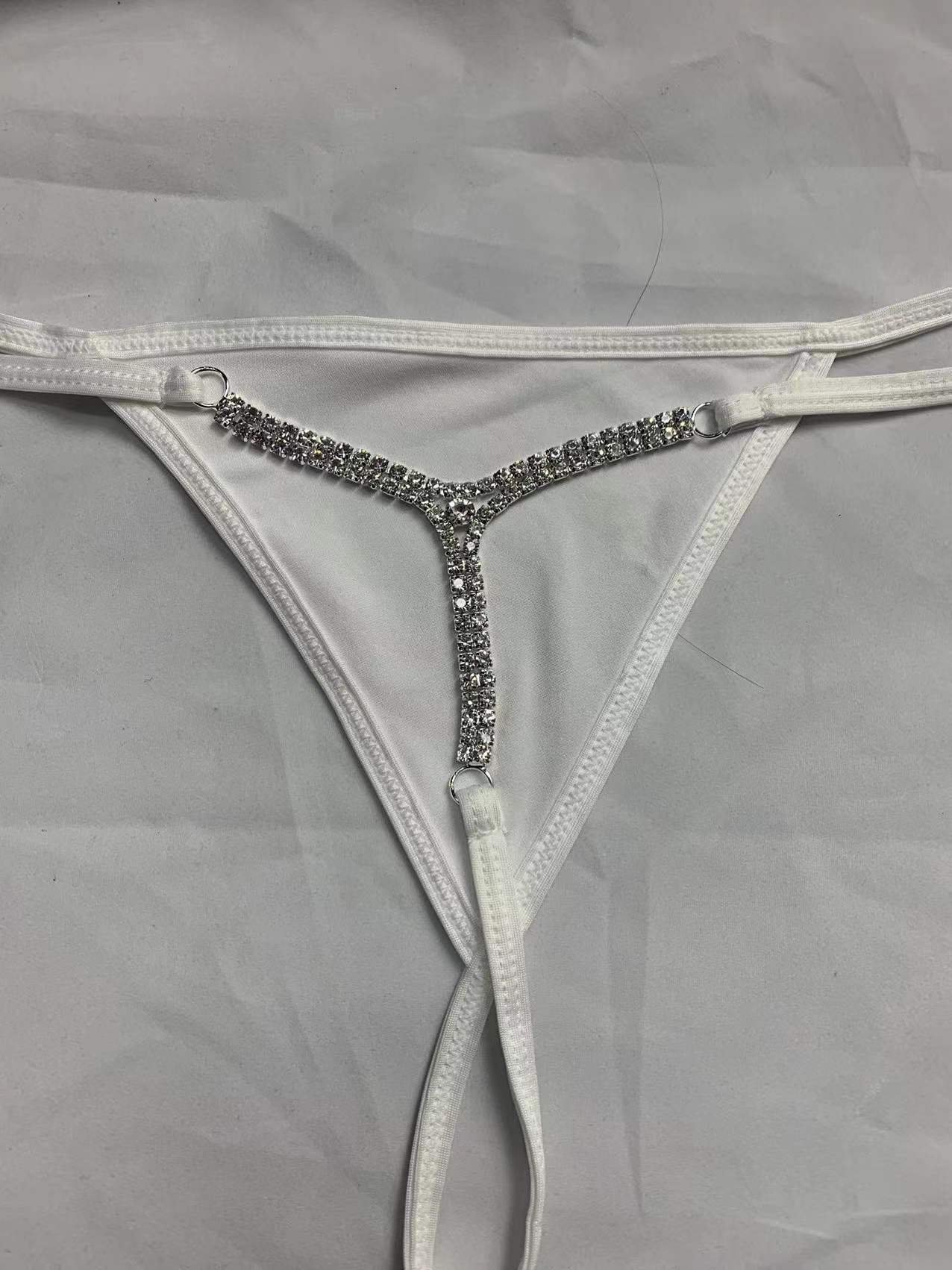 Micro string ficelle à strass sexy femme Locace - GUAPPAA