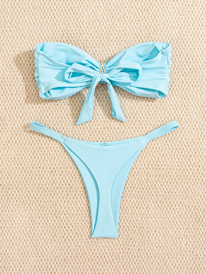 Bikini L’Étoile Solaire bleu ciel avec haut bandeau et décoration étoile de mer