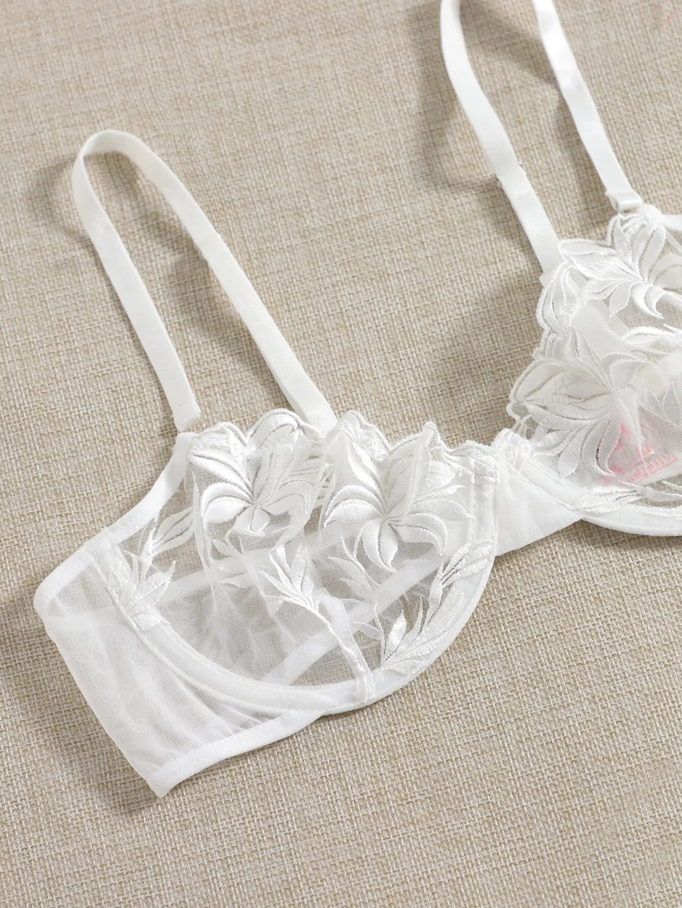 Ensemble lingerie dentelle string ficelle Autrement - GUAPPAA