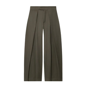 Présentation des coloris bleu foncé et vert kaki du pantalon La Ligne Ample