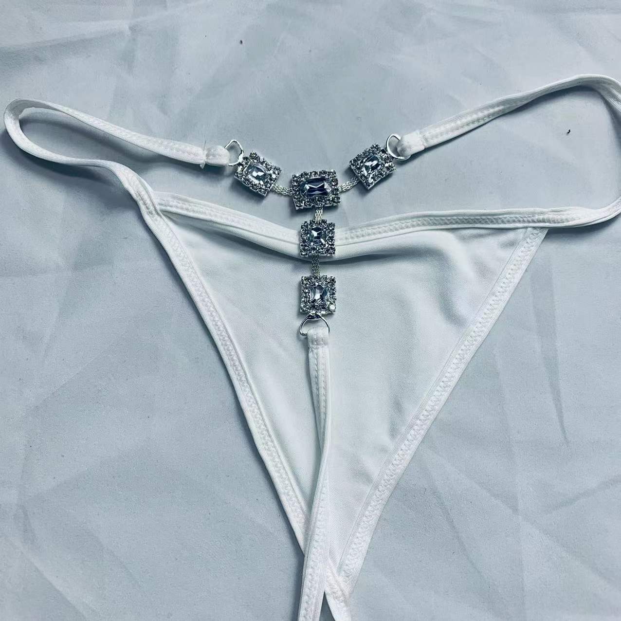 Micro string ficelle à strass sexy femme Locace - GUAPPAA