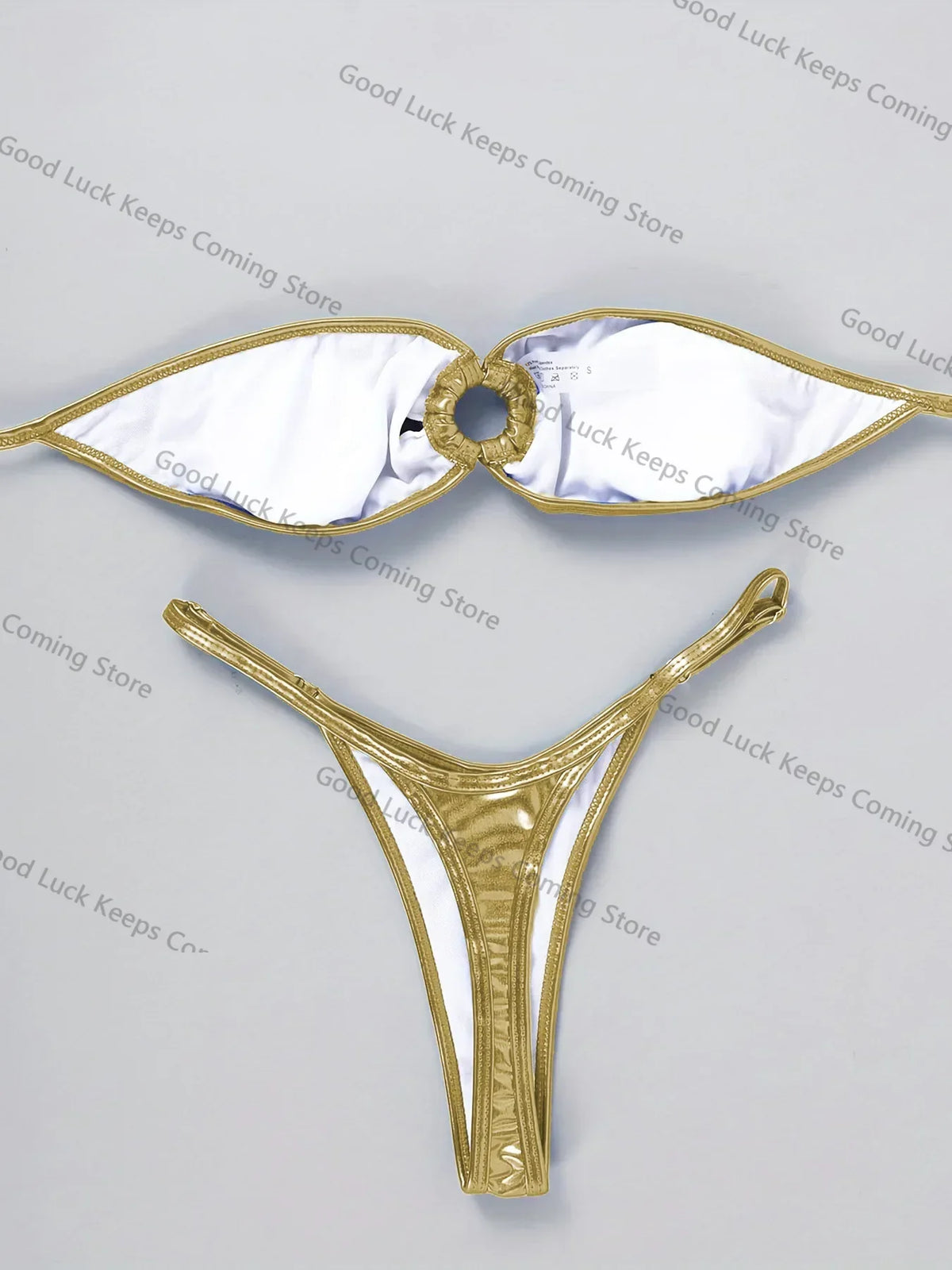 Vue arrière du bikini L’Éclat Croisé avec bas string taille basse très échancré