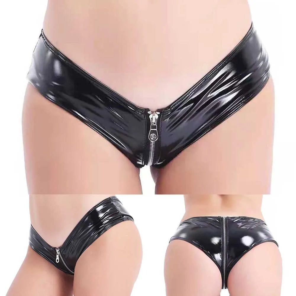 Vue de face du mini short lingerie La Nuit Zippée