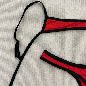 Bikini rouge deux pièces Alicante à dos nu, style net et coloré pour une journée piscine, Guappaa