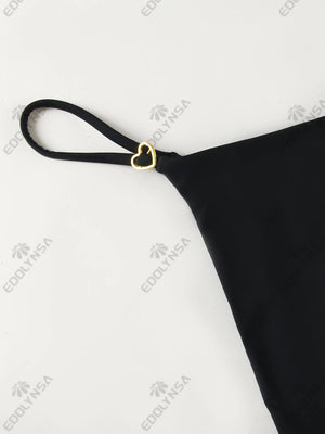Vue portée du bikini Cala Sombra avec motif léopard et ligne noire Guappaa