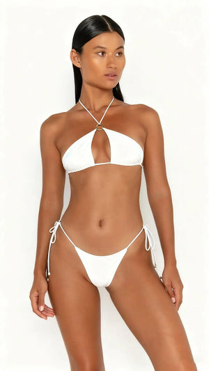 Bikini Marbella à liens fins réglables, coupe moderne et vue portée pour plage ou piscine, Guappaa